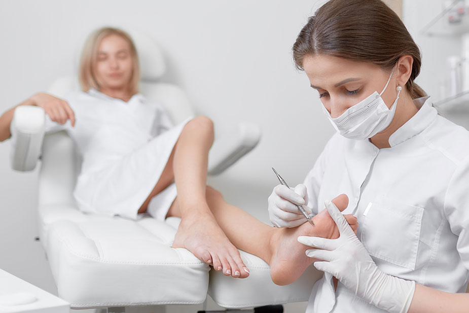 Estetski vs medicinski pedikir: po čemu se razlikuju i kada koji izabrati